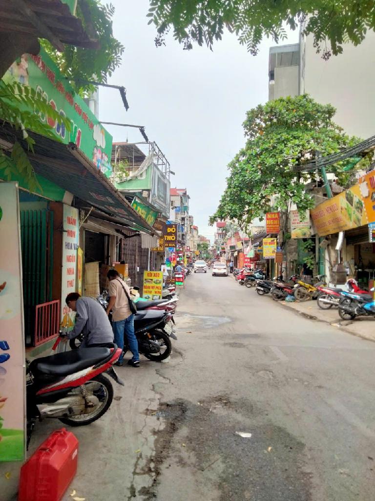 Bán nhà Định Công - diện tích 102m2 4 tầng - Mặt phố - giá 18 tỷ