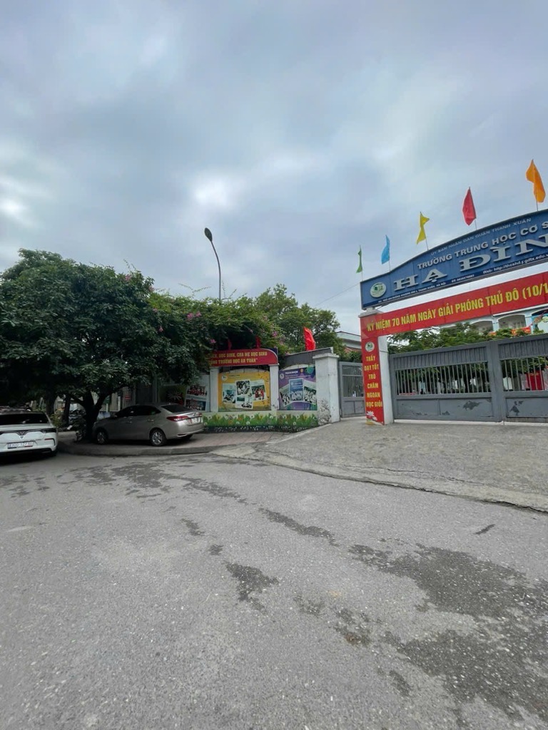 Bán nhà Hồ Hạ Đình - diện tích 90m2 1 tầng - lô góc, view trường học - giá 20,9 tỷ