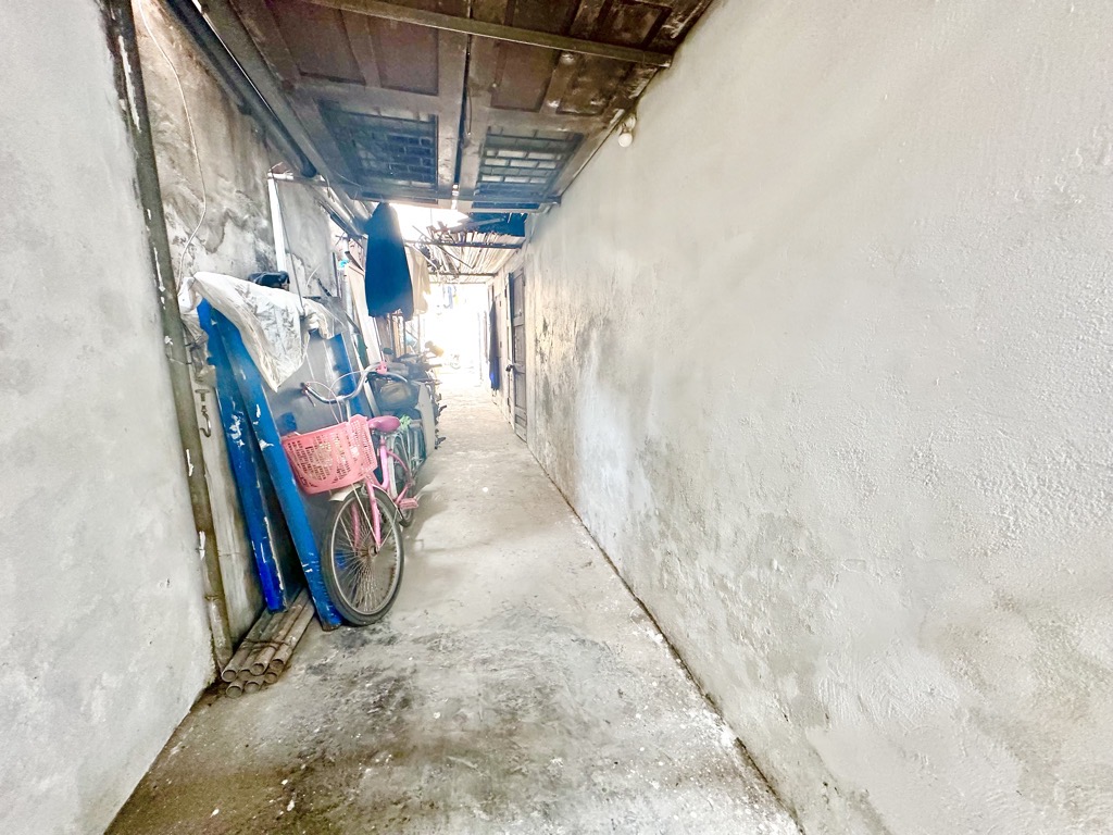 Bán nhà Nguyễn Khoái - diện tích 72m2 1 tầng - ô tô đỗ cửa - giá 18,5 tỷ