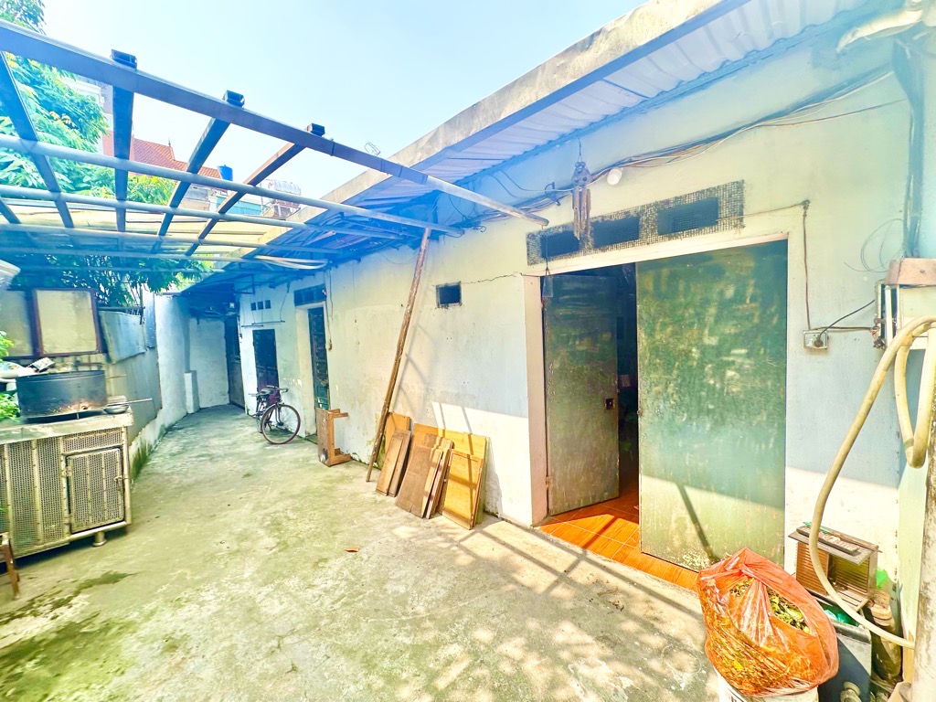 Bán nhà Nguyễn Khoái - diện tích 72m2 1 tầng - ô tô đỗ cửa - giá 18,5 tỷ