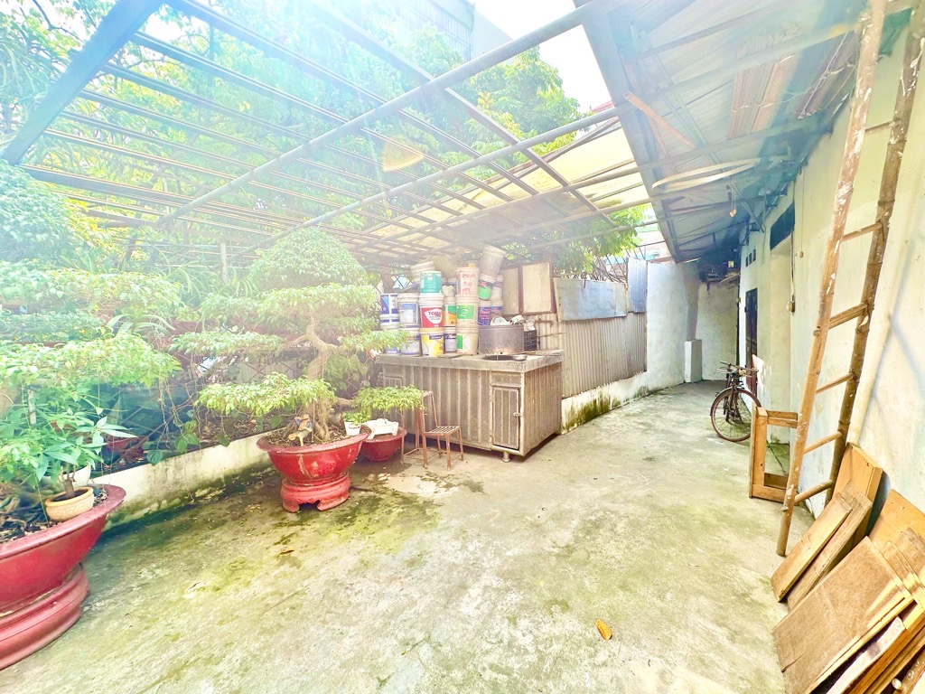 Bán nhà Nguyễn Khoái - diện tích 72m2 1 tầng - ô tô đỗ cửa - giá 18,5 tỷ