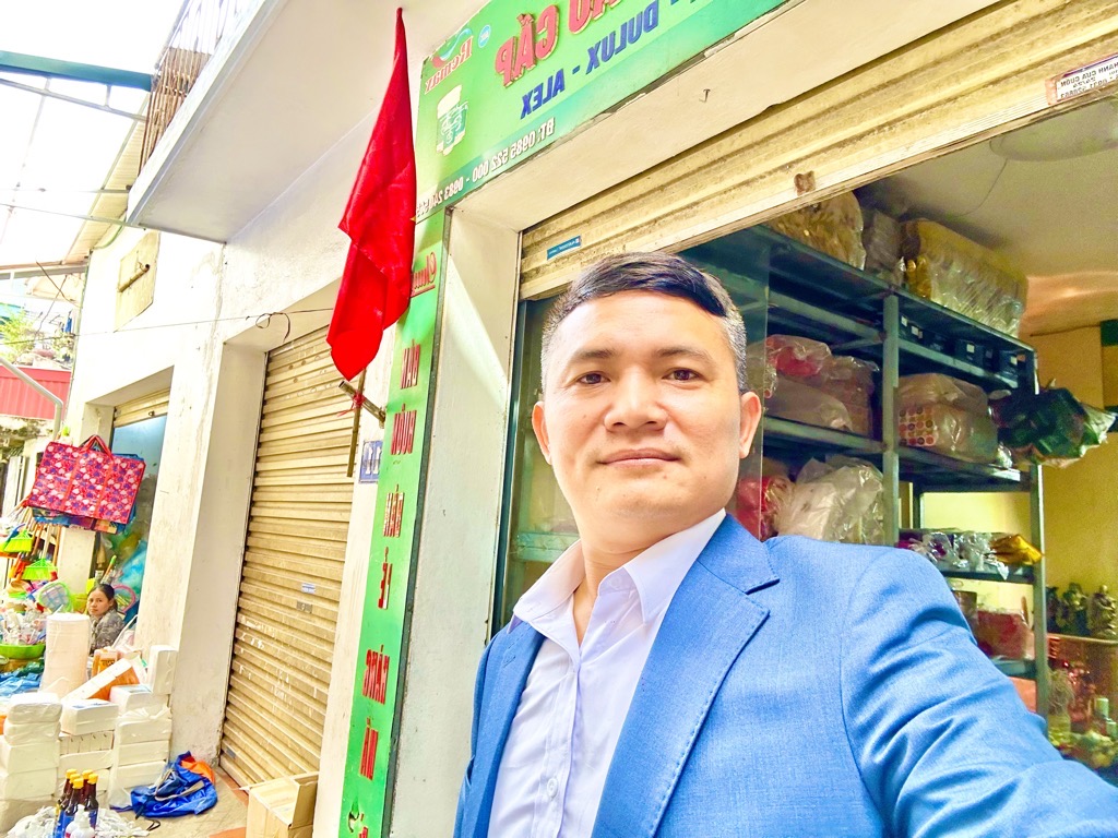 Bán nhà Nguyễn Khoái - diện tích 72m2 1 tầng - ô tô đỗ cửa - giá 18,5 tỷ