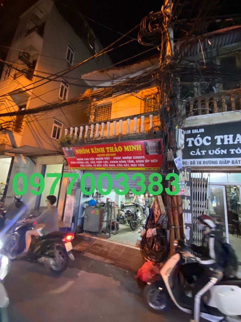 Bán nhà Giáp Bát - diện tích 67.2m2 2 tầng - Mặt phố kinh doanh sầm uất - giá 22 tỷ