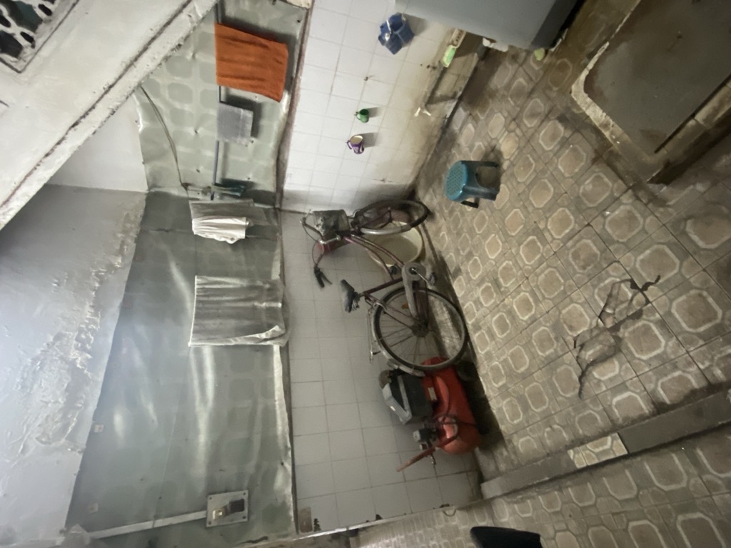 Bán nhà Giáp Bát - diện tích 67.2m2 2 tầng - Mặt phố kinh doanh sầm uất - giá 22 tỷ