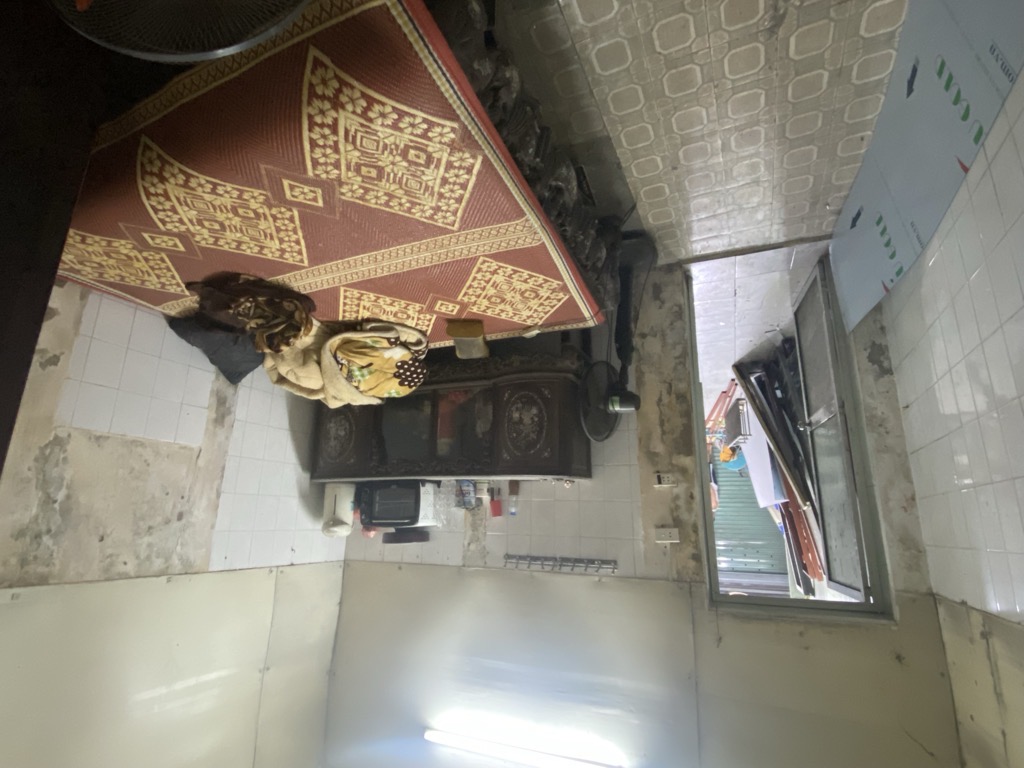 Bán nhà Giáp Bát - diện tích 67.2m2 2 tầng - Mặt phố kinh doanh sầm uất - giá 22 tỷ