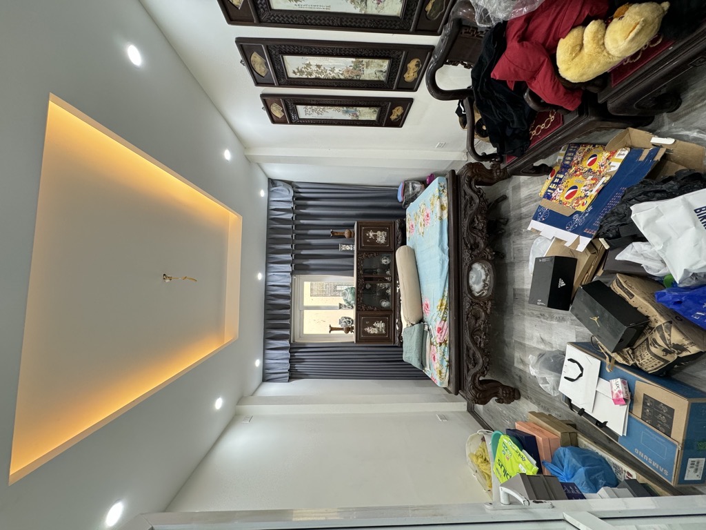 Bán nhà Tân Lạc - diện tích 41m2 6 tầng - Nhà tự xây kiên cố - giá 8,3 tỷ