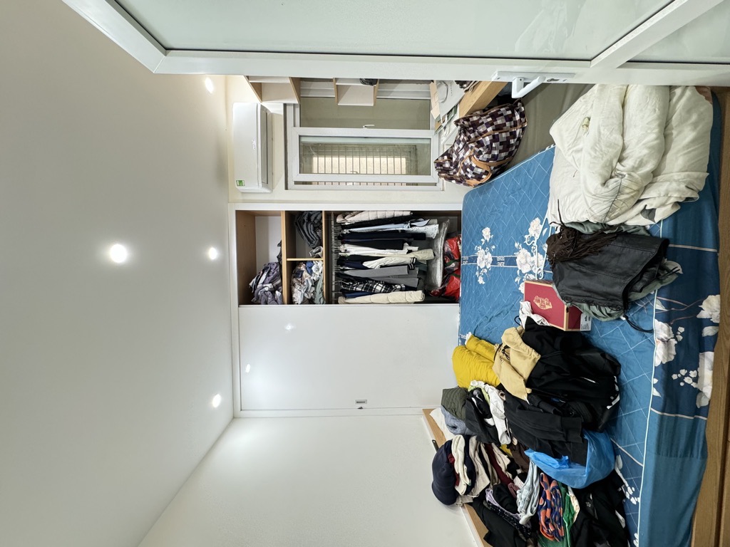 Bán nhà Tân Lạc - diện tích 41m2 6 tầng - Nhà tự xây kiên cố - giá 8,3 tỷ