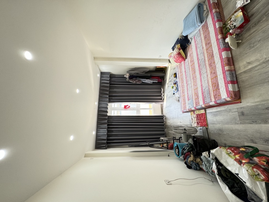 Bán nhà Tân Lạc - diện tích 41m2 6 tầng - Nhà tự xây kiên cố - giá 8,3 tỷ