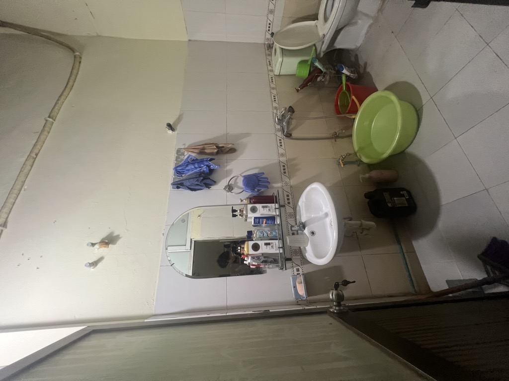 Bán nhà Tân Mai - diện tích 60m2 2 tầng - Ngõ ô tô đỗ cửa - giá 9 tỷ