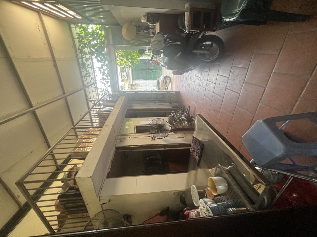 Bán nhà Tân Mai - diện tích 60m2 2 tầng - Ngõ ô tô đỗ cửa - giá 9 tỷ