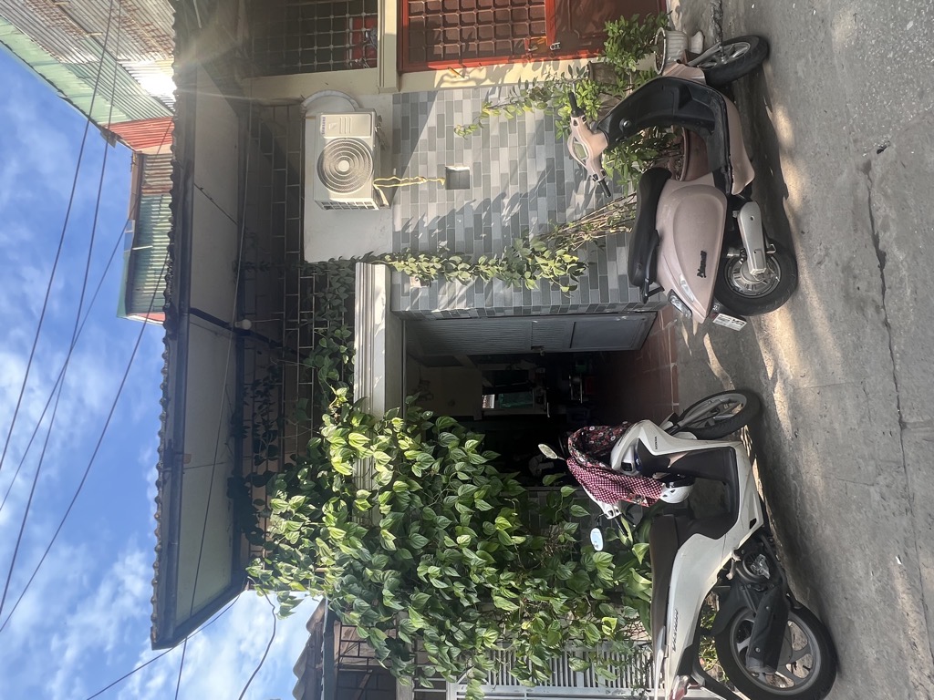 Bán nhà Tân Mai - diện tích 60m2 2 tầng - Ngõ ô tô đỗ cửa - giá 9 tỷ