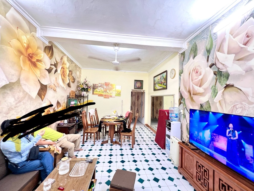 Bán nhà Ngõ Mai Hương - diện tích 56m2 3 tầng - lô góc, gần phố - giá 11,5 tỷ