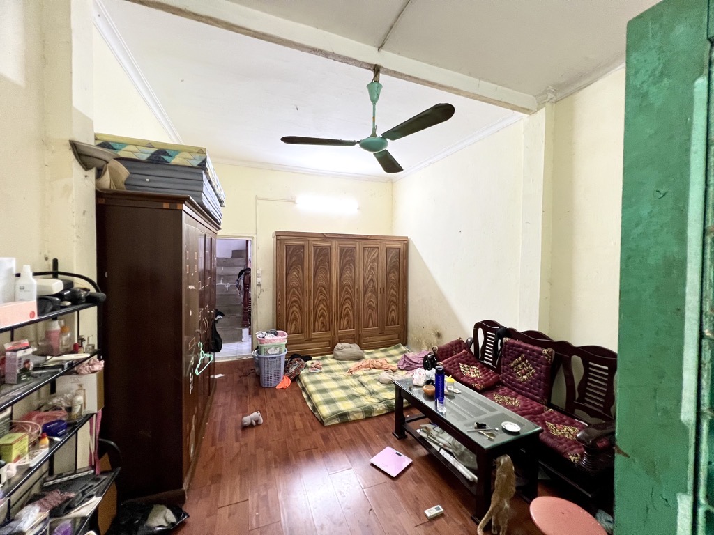 Bán nhà Ngõ Mai Hương - diện tích 56m2 3 tầng - lô góc, gần phố - giá 11,5 tỷ