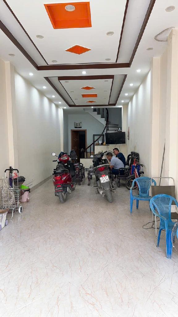 Bán nhà Giải Phóng - diện tích 62.7m2 4 tầng - Nhà mặt phố, kinh doanh các mặt hàng - giá 19,2 tỷ