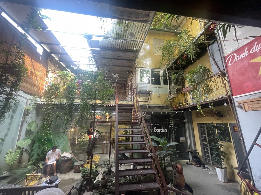 Bán nhà Nguyễn Xiển - diện tích 150.6m2 2 tầng - ô tô vào nhà - giá 7,5 tỷ