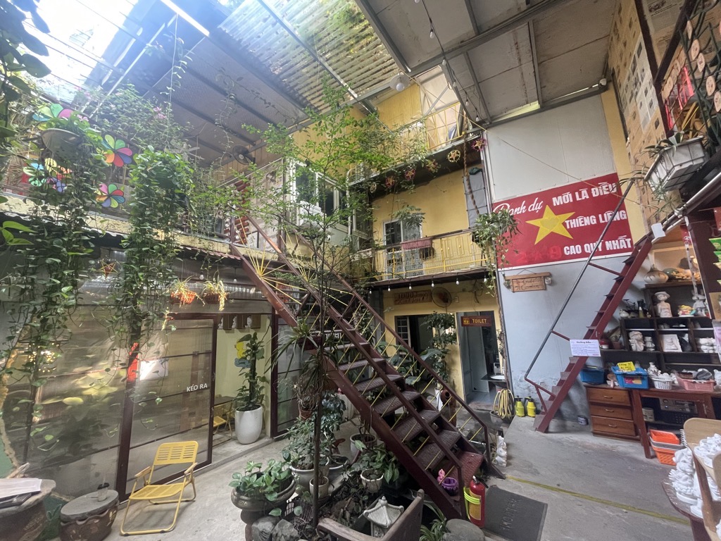 Bán nhà Nguyễn Xiển - diện tích 150.6m2 2 tầng - ô tô vào nhà - giá 7,5 tỷ