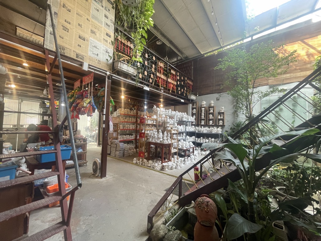 Bán nhà Nguyễn Xiển - diện tích 150.6m2 2 tầng - ô tô vào nhà - giá 7,5 tỷ