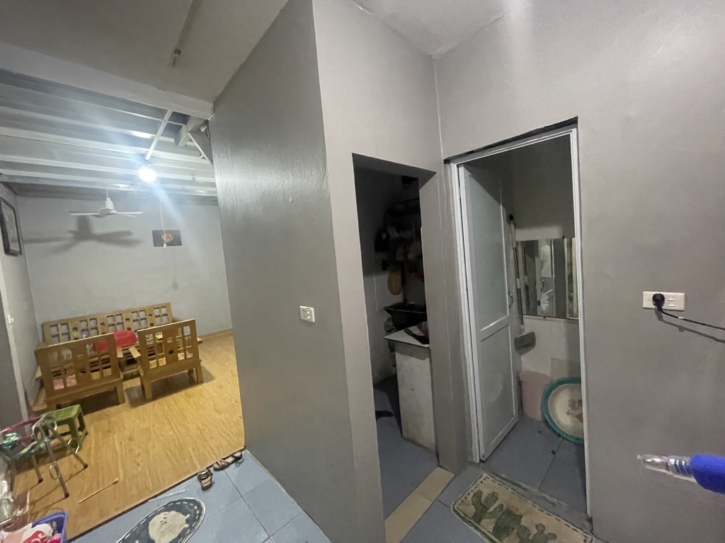 Bán nhà Nguyễn Xiển - diện tích 150.6m2 2 tầng - ô tô vào nhà - giá 7,5 tỷ