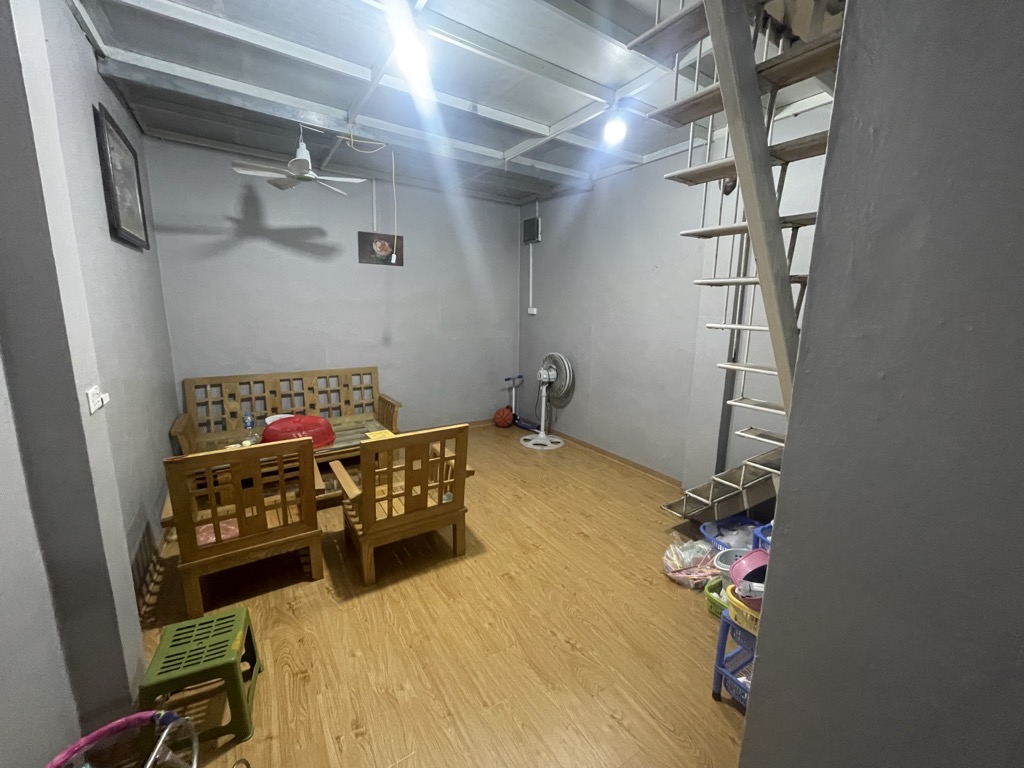 Bán nhà Nguyễn Xiển - diện tích 150.6m2 2 tầng - ô tô vào nhà - giá 7,5 tỷ