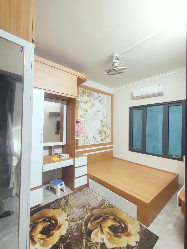 Bán nhà Bùi Xương Trạch - diện tích 40m2 5 tầng - ô tô tránh - giá 7,8 tỷ