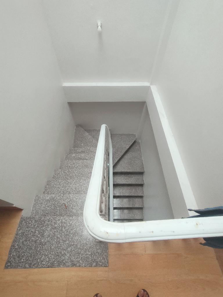 Bán nhà Bùi Xương Trạch - diện tích 40m2 5 tầng - ô tô tránh - giá 7,8 tỷ