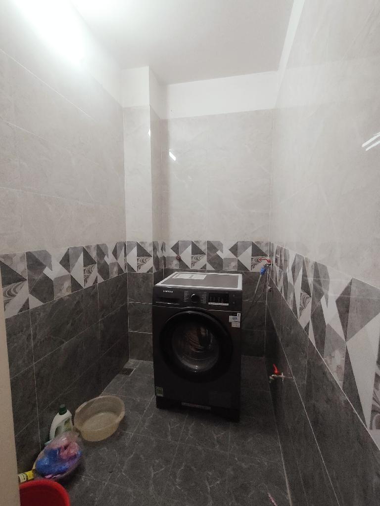 Bán nhà Bùi Xương Trạch - diện tích 40m2 5 tầng - ô tô tránh - giá 7,8 tỷ