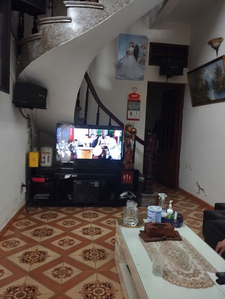 Bán nhà Thuý Lĩnh - diện tích 64m2 3 tầng - ô tô qua nhà - giá 8,75 tỷ