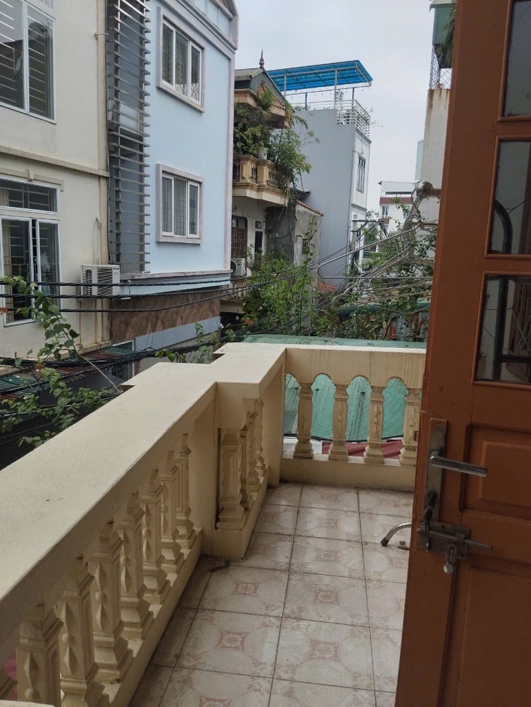 Bán nhà Thuý Lĩnh - diện tích 64m2 3 tầng - ô tô qua nhà - giá 8,75 tỷ