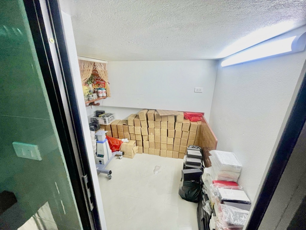 Bán nhà Khâm Thiên - diện tích 45.8m2 1 tầng - mặt phố kinh doanh sầm uất - giá 12 tỷ