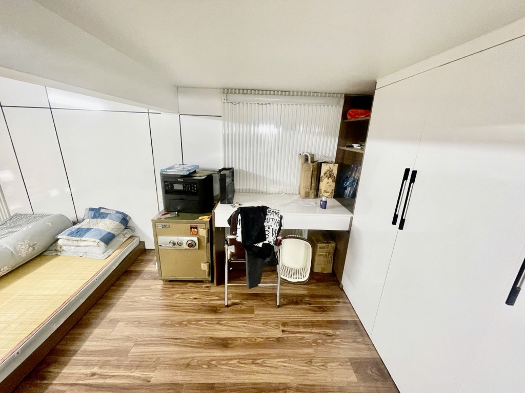 Bán nhà Khâm Thiên - diện tích 45.8m2 1 tầng - mặt phố kinh doanh sầm uất - giá 12 tỷ