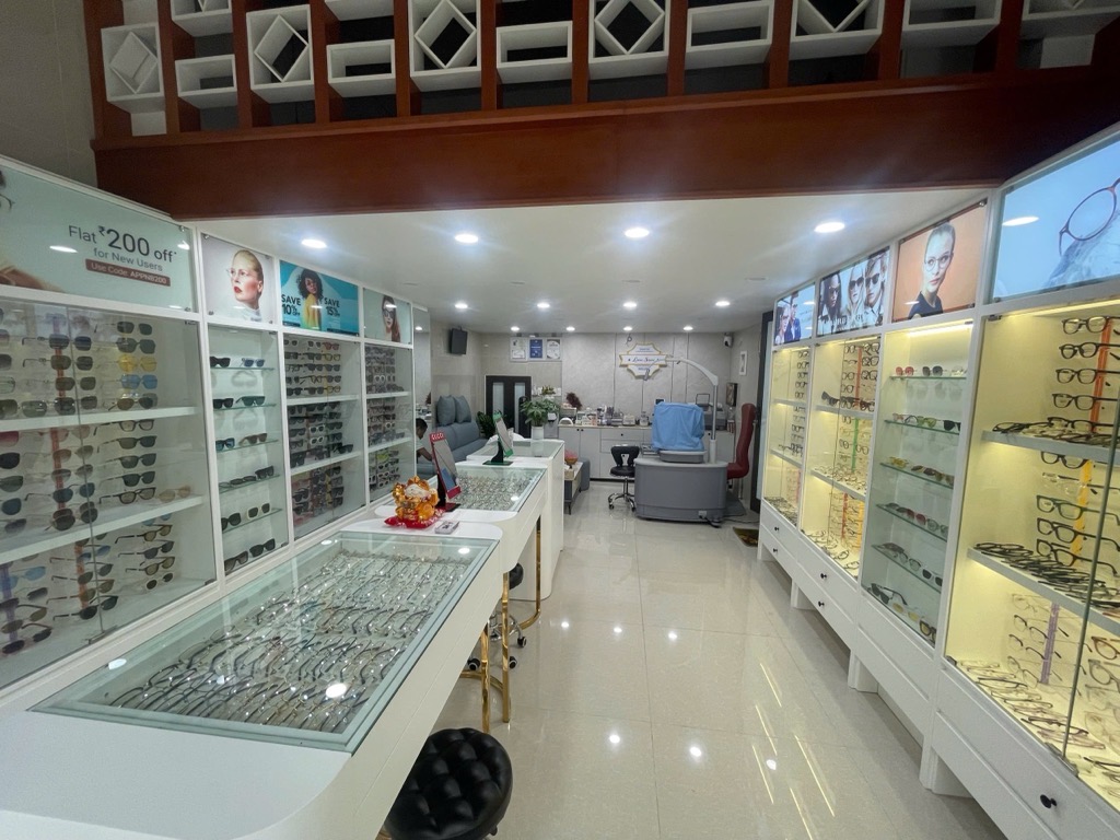 Bán nhà Khâm Thiên - diện tích 45.8m2 1 tầng - mặt phố kinh doanh sầm uất - giá 12 tỷ