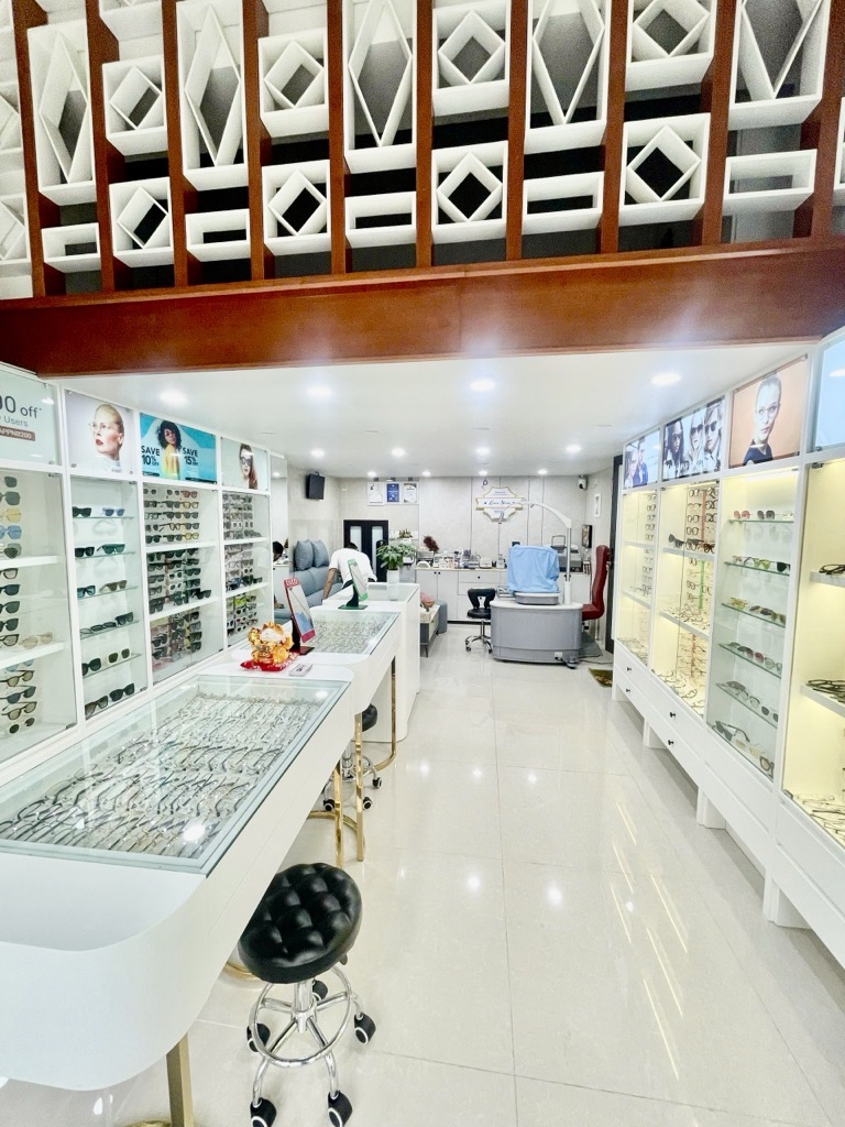 Bán nhà Khâm Thiên - diện tích 45.8m2 1 tầng - mặt phố kinh doanh sầm uất - giá 12 tỷ