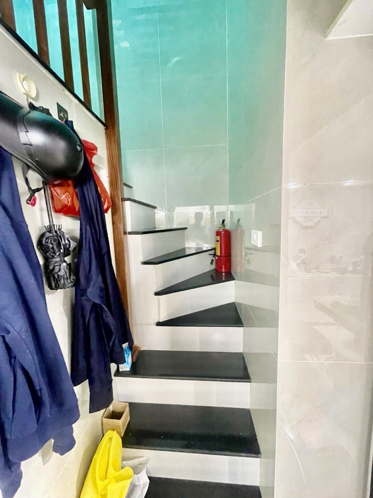 Bán nhà Khâm Thiên - diện tích 45.8m2 1 tầng - mặt phố kinh doanh sầm uất - giá 12 tỷ