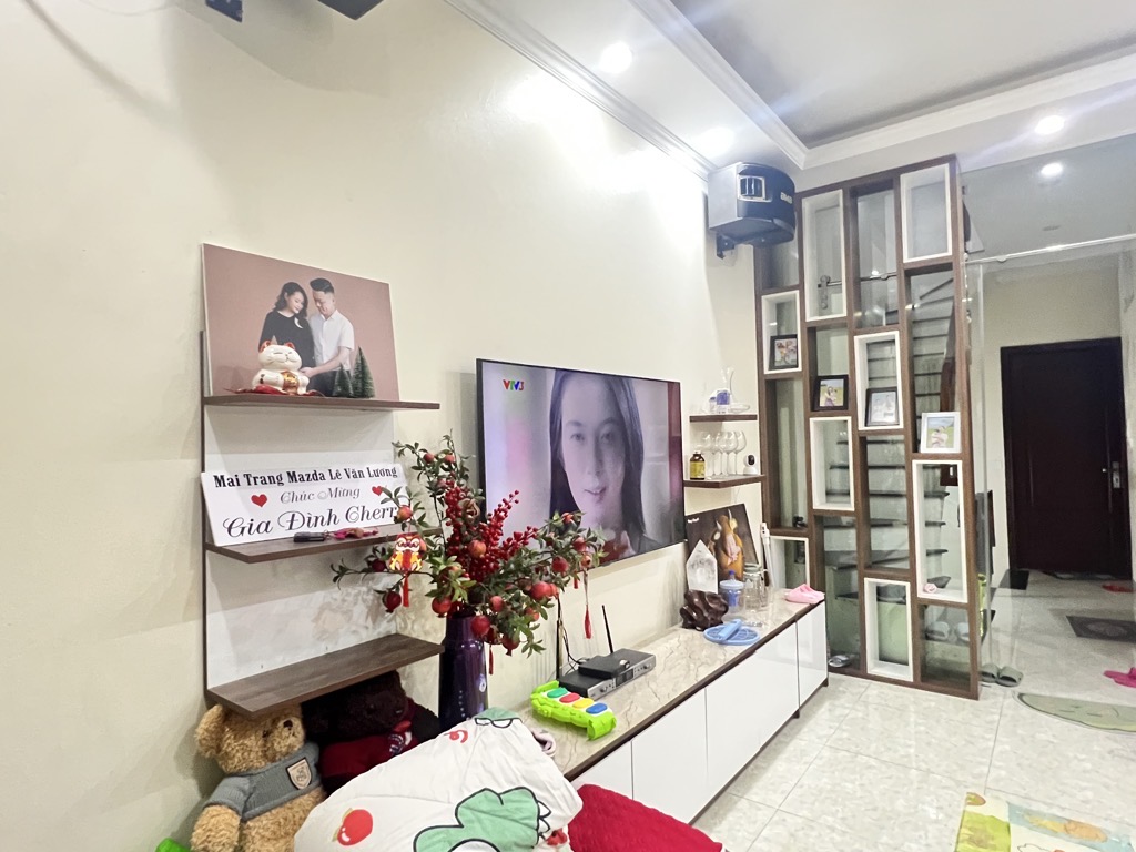 Bán nhà Định Công Thượng - diện tích 36m2 5 tầng - Nhà xây mới chắc chắn, thoáng trước sau - giá 12,6 tỷ