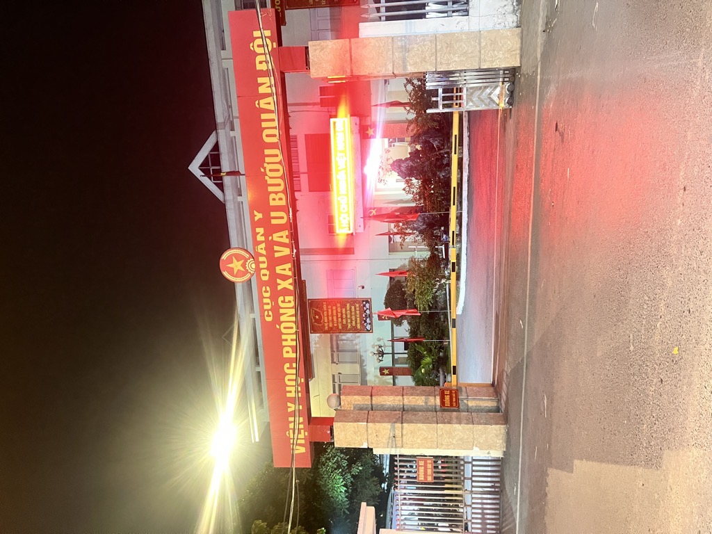 Bán nhà Định Công Thượng - diện tích 36m2 5 tầng - Nhà xây mới chắc chắn, thoáng trước sau - giá 12,6 tỷ