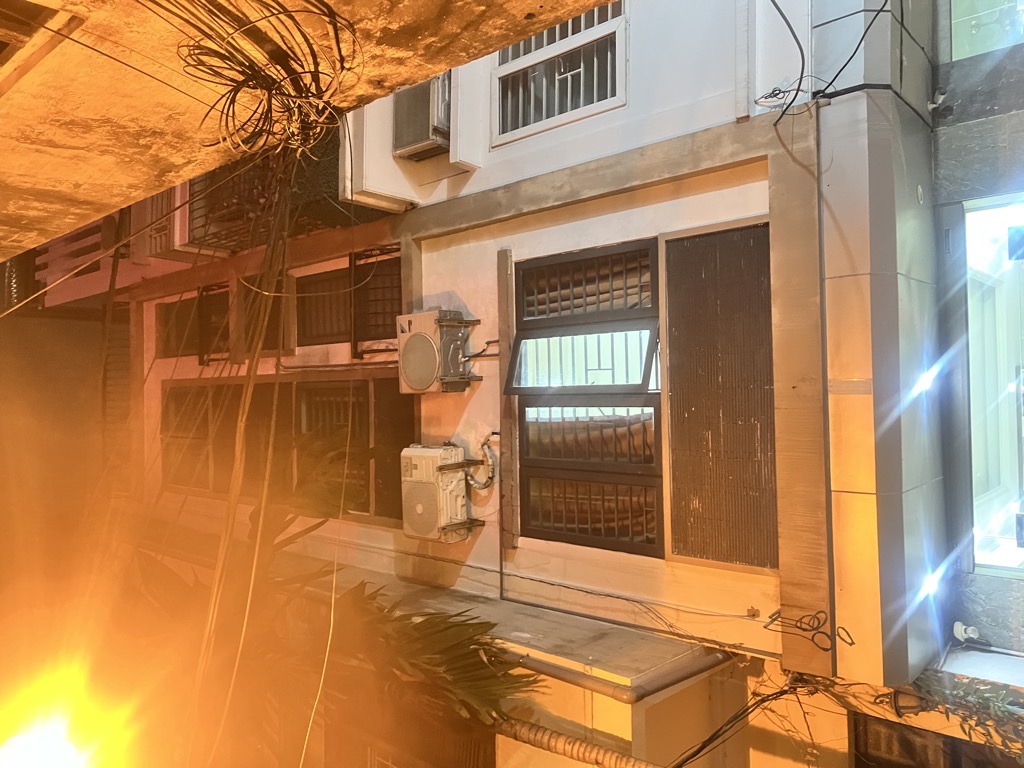 Bán nhà Định Công Thượng - diện tích 36m2 5 tầng - Nhà xây mới chắc chắn, thoáng trước sau - giá 12,6 tỷ