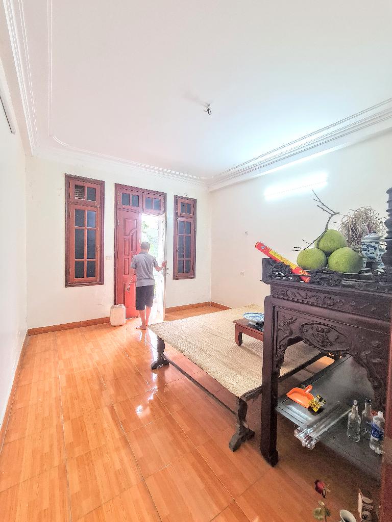 Bán nhà Lĩnh Nam - diện tích 59.8m2 3 tầng - Ô TÔ TRÁNH - giá 21,5 tỷ