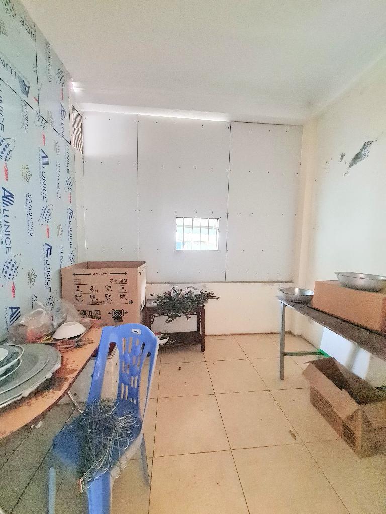 Bán nhà Lĩnh Nam - diện tích 59.8m2 3 tầng - Ô TÔ TRÁNH - giá 21,5 tỷ