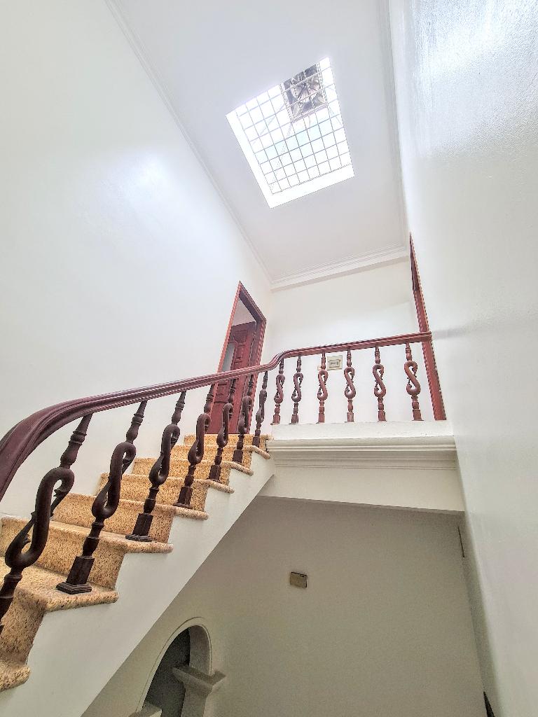 Bán nhà Lĩnh Nam - diện tích 59.8m2 3 tầng - Ô TÔ TRÁNH - giá 21,5 tỷ