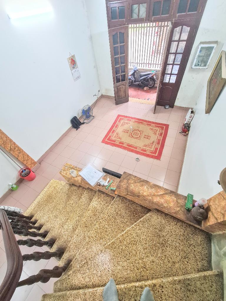 Bán nhà Lĩnh Nam - diện tích 59.8m2 3 tầng - Ô TÔ TRÁNH - giá 21,5 tỷ