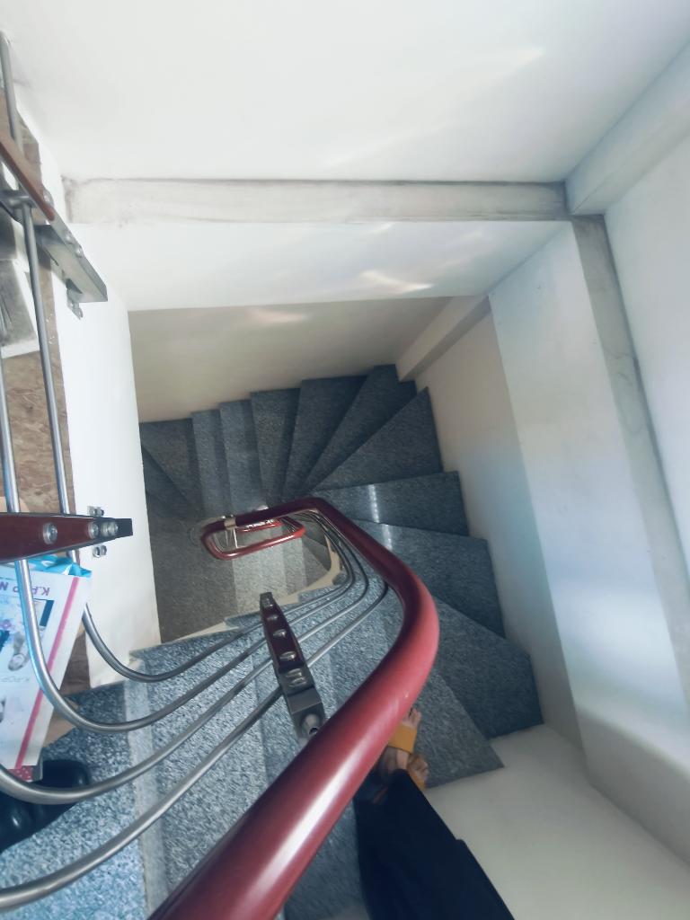 Bán nhà Kim Ngưu - 25m2 - 5 tầng thang máy - ô tô đỗ cửa - giá 6,5 tỷ
