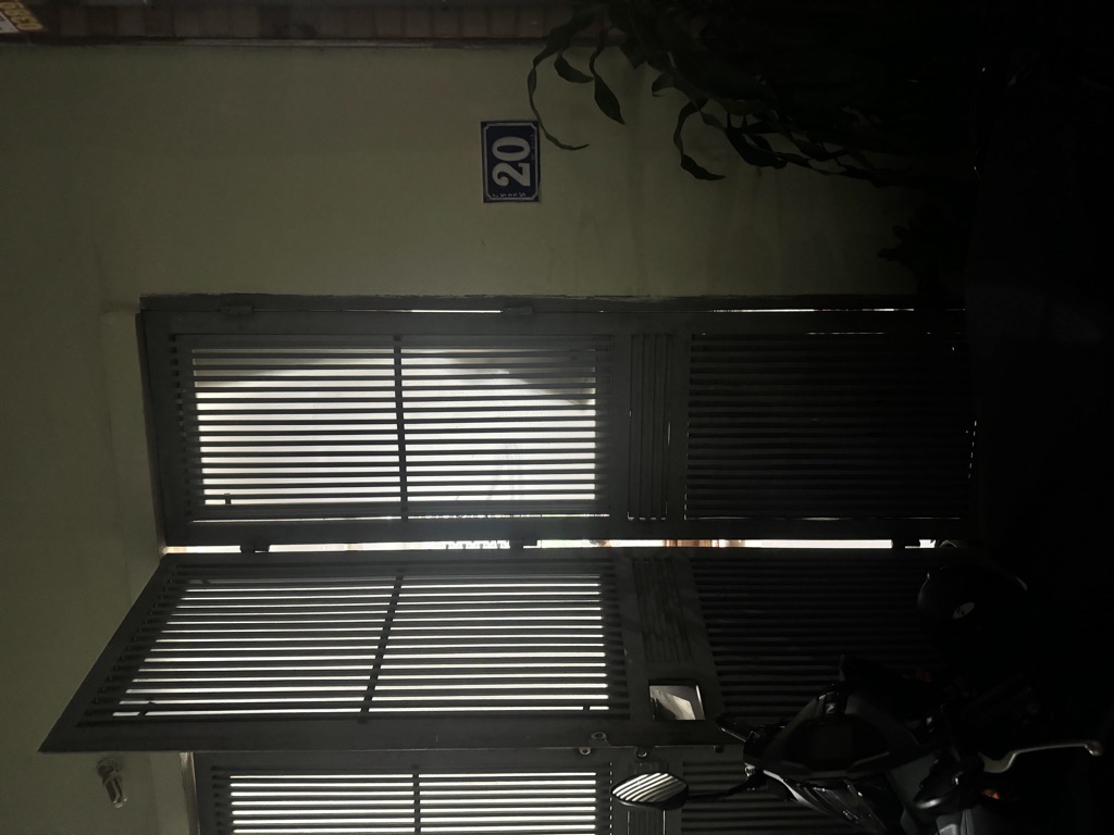 Bán nhà Đông Thiên - diện tích 43m2 2 tầng - ô tô đỗ cửa - giá 3,3 tỷ