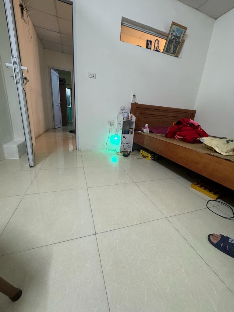 Bán nhà Đông Thiên - diện tích 43m2 2 tầng - ô tô đỗ cửa - giá 3,3 tỷ