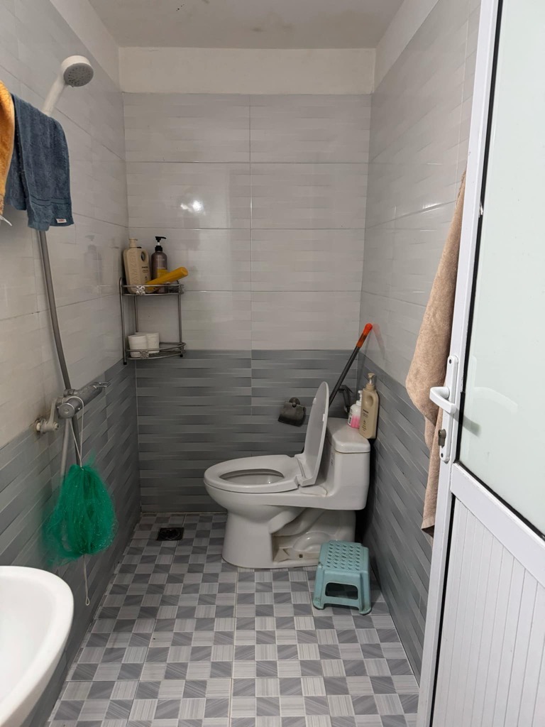 Bán nhà Đông Thiên - diện tích 43m2 2 tầng - ô tô đỗ cửa - giá 3,3 tỷ