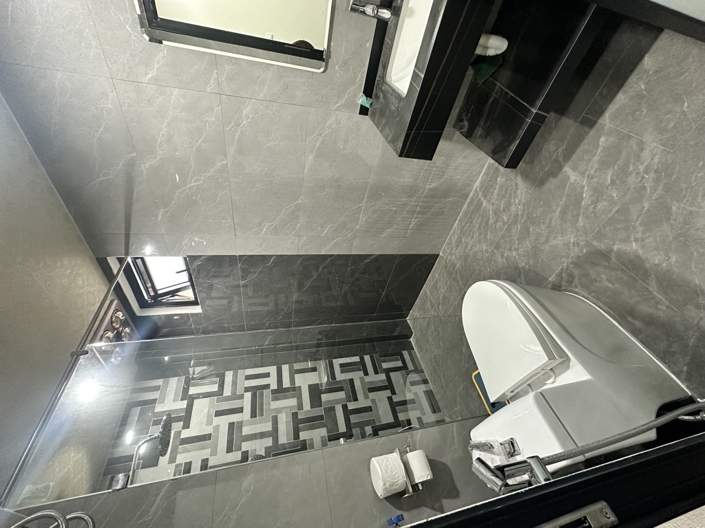 Bán nhà Tân Mai - diện tích 51m2 8 tầng - Ô TÔ CẤT TRONG NHÀ - giá 24,8 tỷ