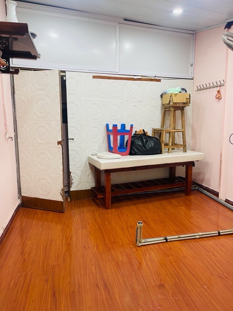 Bán nhà Kim Ngưu - diện tích 27m2 2 tầng - Ô TÔ TRÁNH NHAU - giá 2,98 tỷ