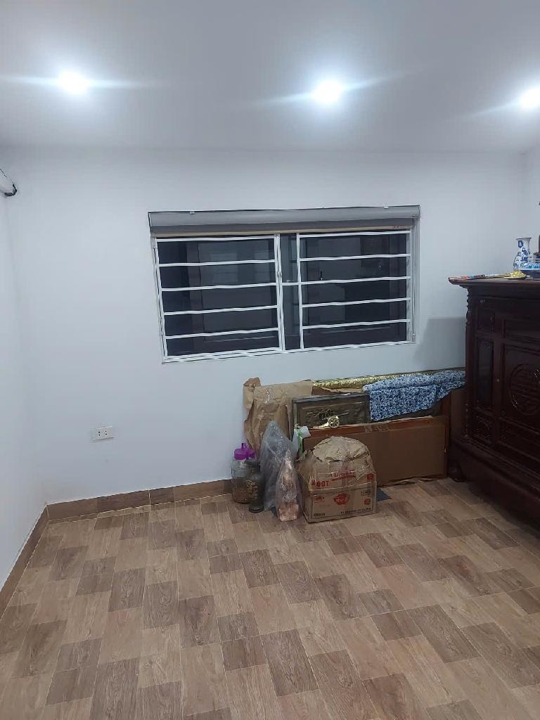 Bán nhà Định Công Thượng - diện tích 35.9m2 3 tầng - Nhà đẹp hiếm có - giá 4,25 tỷ