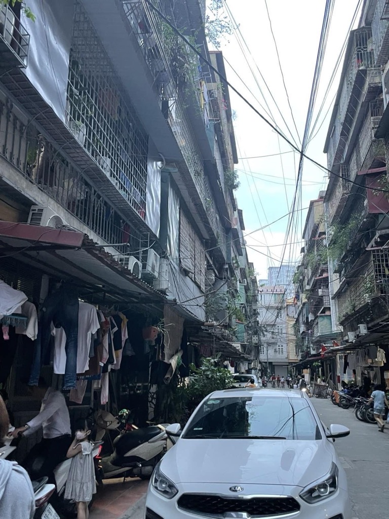 Bán nhà Vương Thừa Vũ - diện tích 80m2 5 tầng - Ô TÔ ĐỖ - giá 4 tỷ