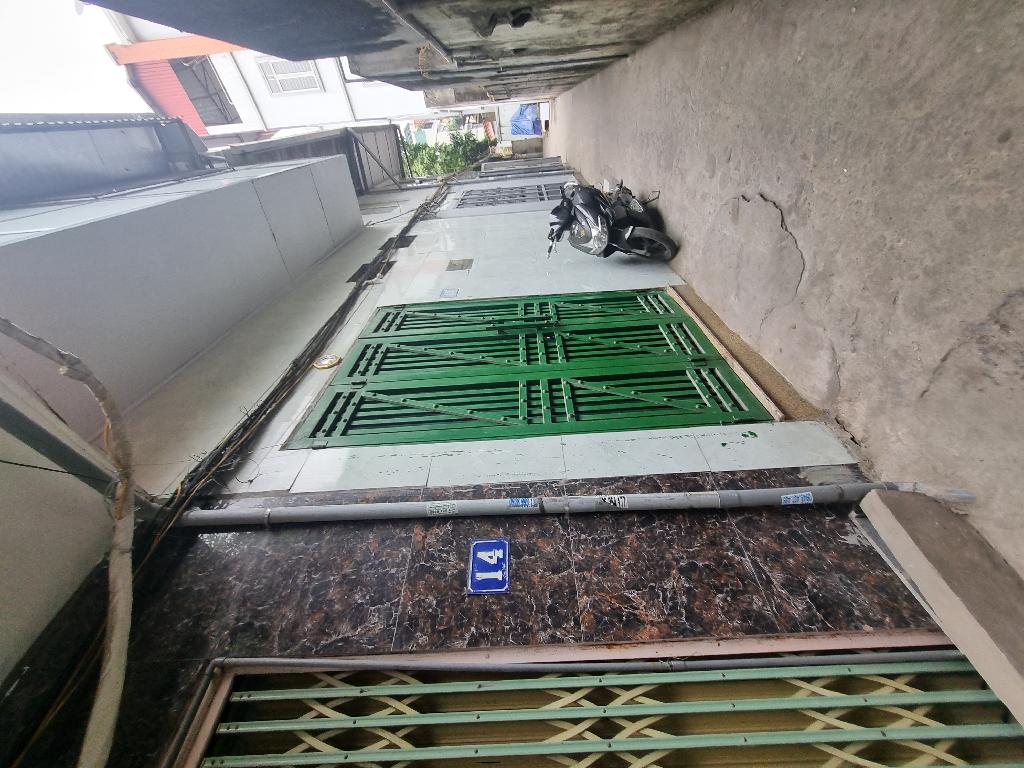 Bán nhà Trịnh Đình Cửu - diện tích 24m2 2 tầng - NGÕ THOÁNG - GẦN PHỐ - giá 2,5 tỷ