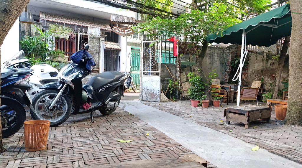 Bán nhà Vũ Tông Phan - diện tích 173m2 1 tầng - Mặt ngõ ô tô tránh - giá 12,6 tỷ